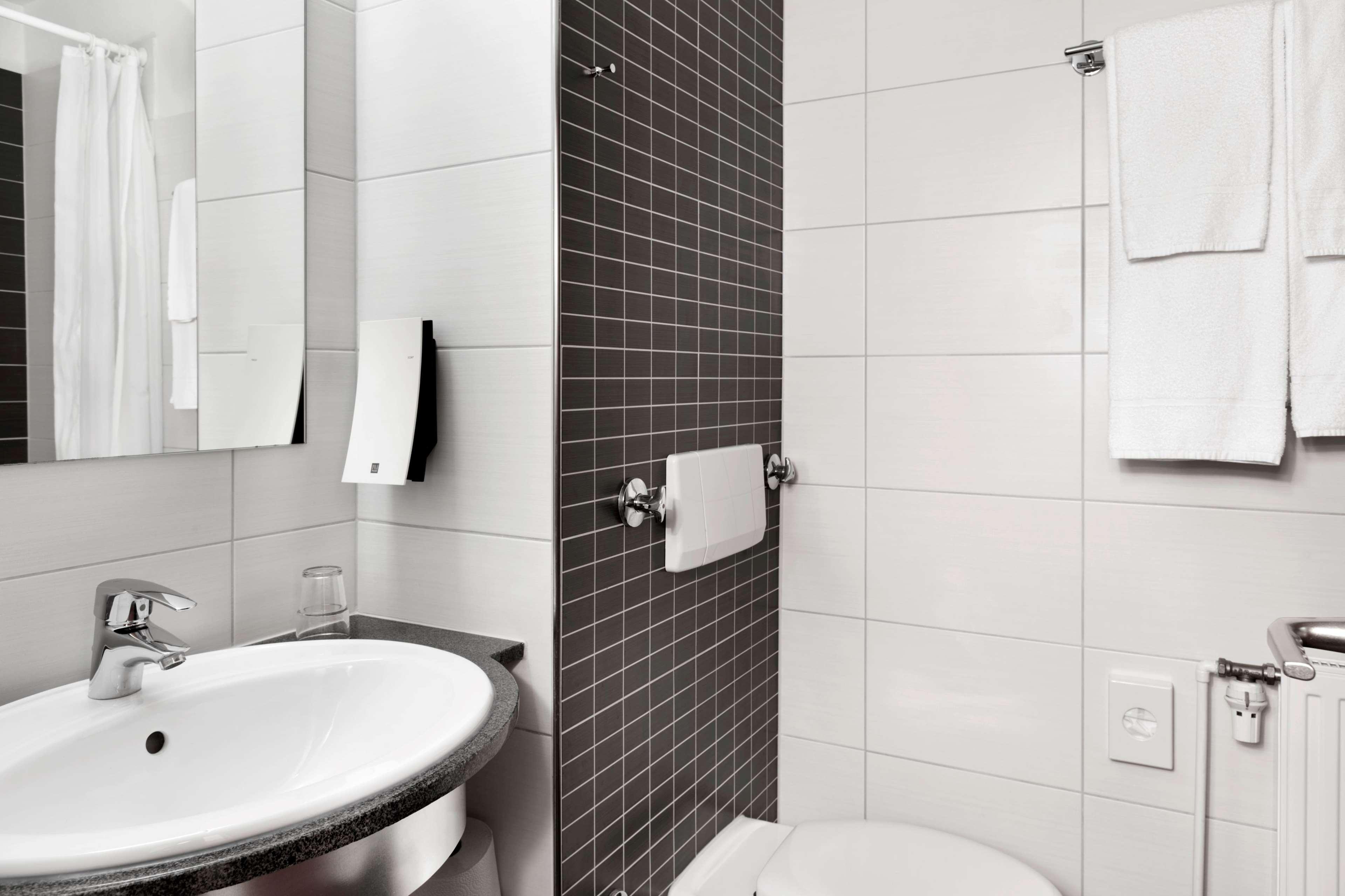 Tryp By Wyndham Luebeck Aquamarin Ξενοδοχείο Εξωτερικό φωτογραφία