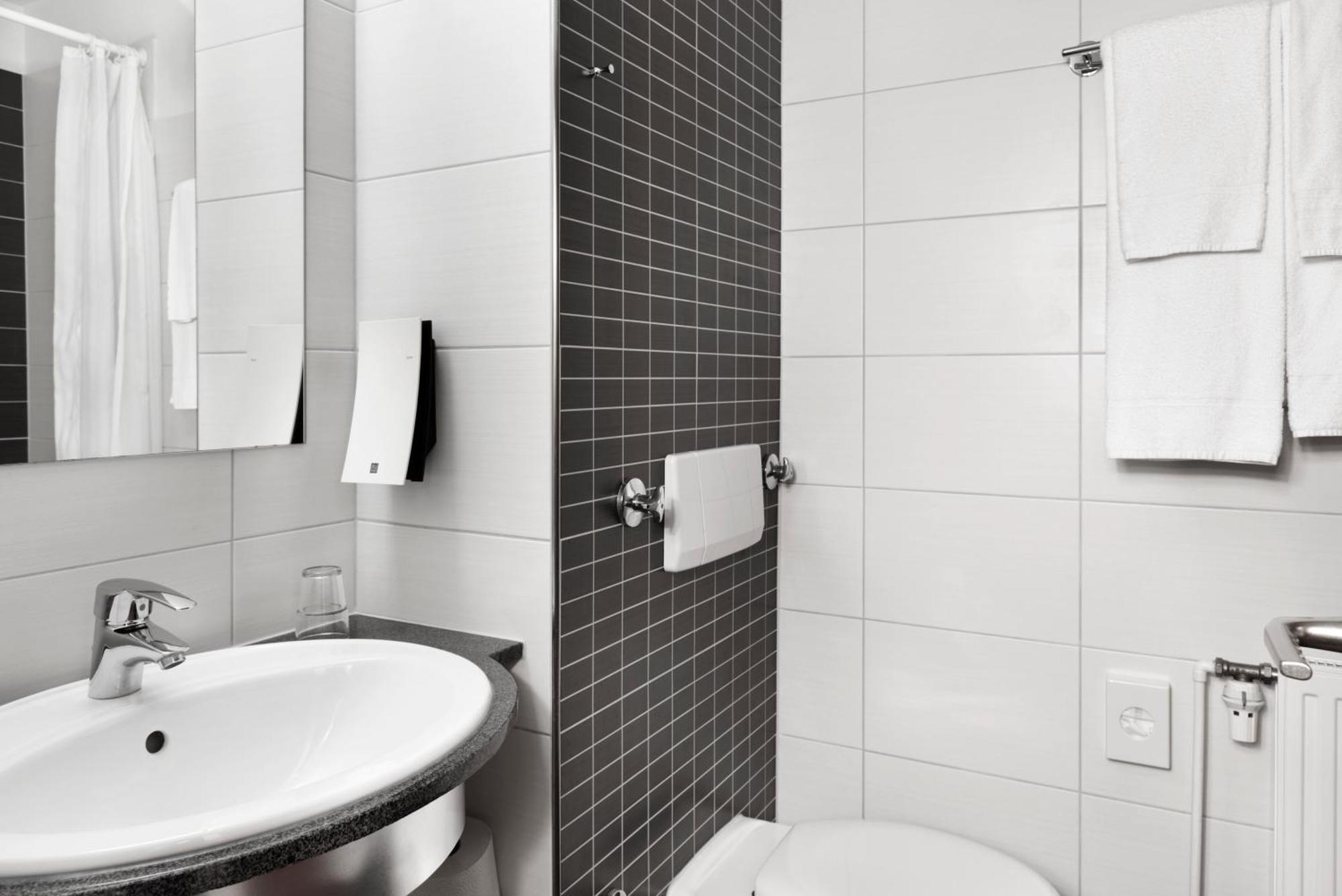 Tryp By Wyndham Luebeck Aquamarin Ξενοδοχείο Εξωτερικό φωτογραφία