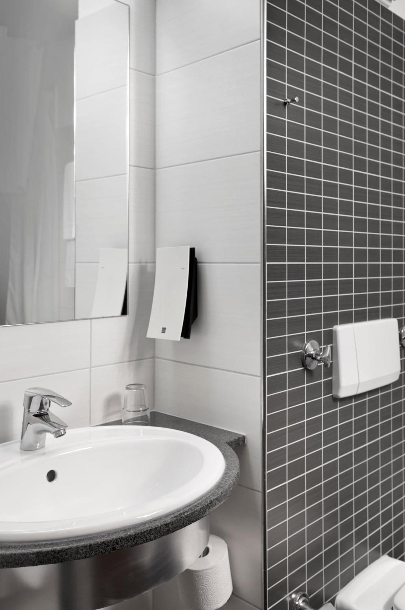 Tryp By Wyndham Luebeck Aquamarin Ξενοδοχείο Εξωτερικό φωτογραφία